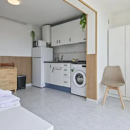 Loft Temporal A 10 Metros De La Playa 普拉加德阿罗