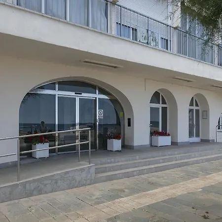 Loft Temporal A 10 Metros De La Playa 普拉加德阿罗